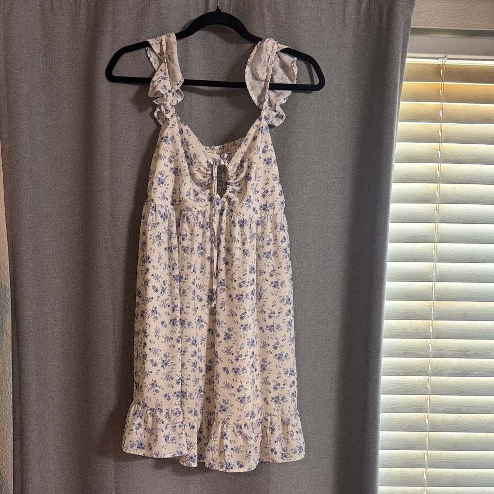Altar’d State Floral dress- size medium